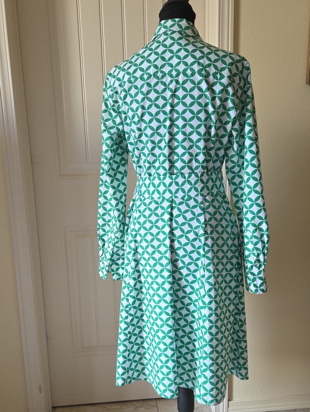 Boden Green & White Geometric Long-Sleeve Shirt Dress with Tie Waist, Size US 6L - Picture 5 of 9